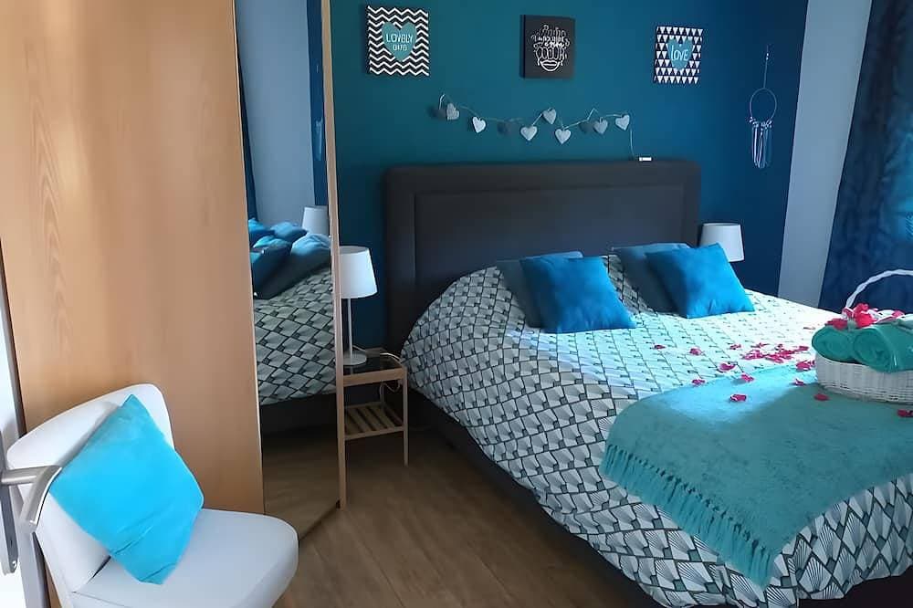 Foto 2 von 30: Gästezimmer „Balnéo Spa Cœur À Cœur“ mit privatem Pool, WLAN und Klimaanlage