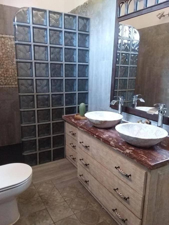 Foto 3 von 7: Double Room with Private Bathroom