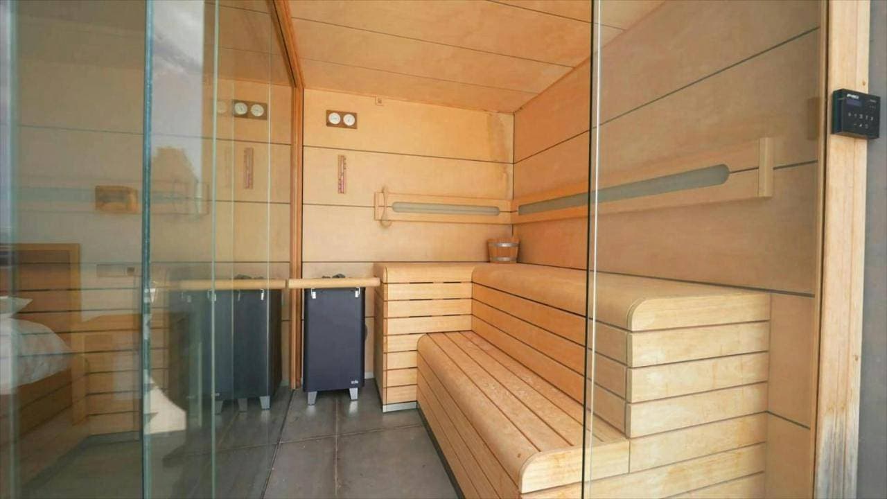 Foto 11 von 37: Three-Bedroom Apartment