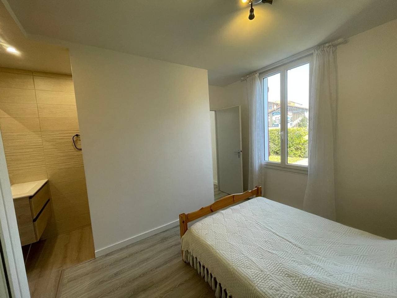 Foto 6 von 11: Erdgeschosswohnung mit Garten, 200m vom Strand, Privatparkplatz