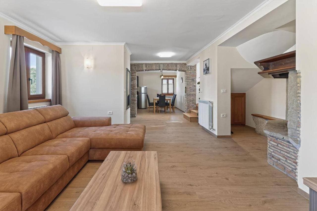 Foto 4 von 5: Three Bedroom holiday home