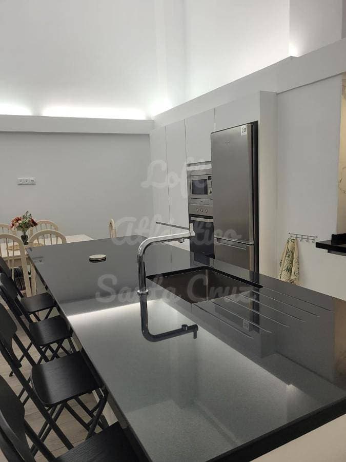 Foto 4 von 44: One-Bedroom Apartment