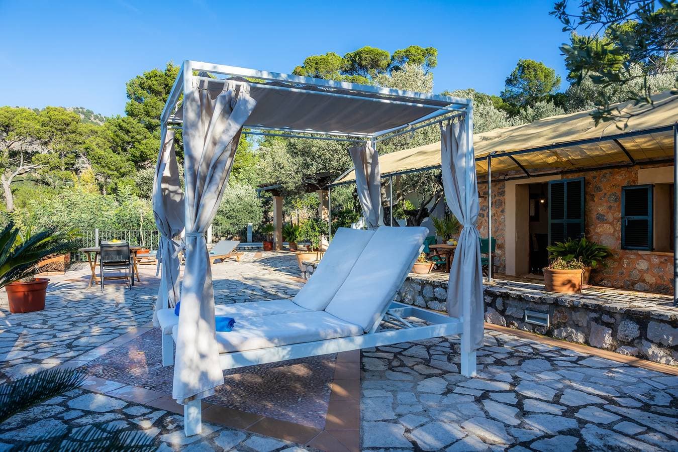 Foto 11 von 33: Traumhafte Finca Rural Es Pujol mit Meerblick, Pool, Terrasse, Klimaanlage und WLAN