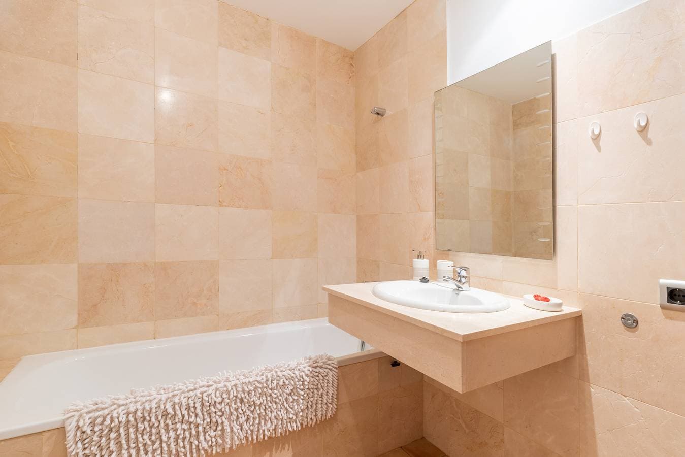 Foto 11 von 27: Ferienwohnung "Magnificent Penthouse Alteamascarat" mit Meerblick, Pool & WLAN