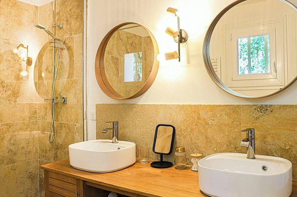 Foto 8 von 25: Villa auf einem Hektar schattigem Grundstück in der Provence Verte