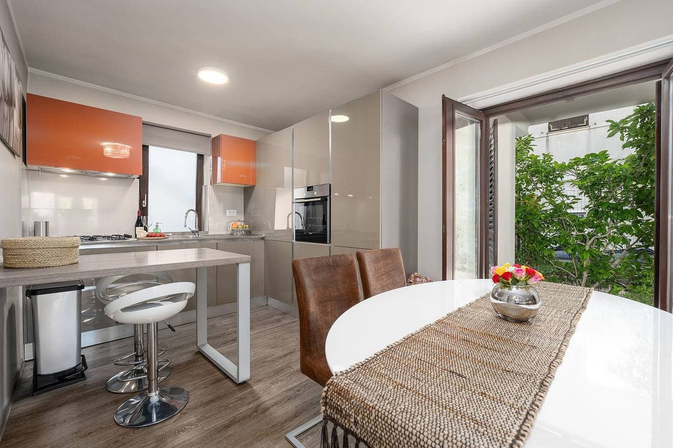 Foto 8 von 34: Exquisites Ferienhaus mit privatem Garten, Liegen, Kinderstuhl, Waschmaschine - nur 700 Meter zum Strand