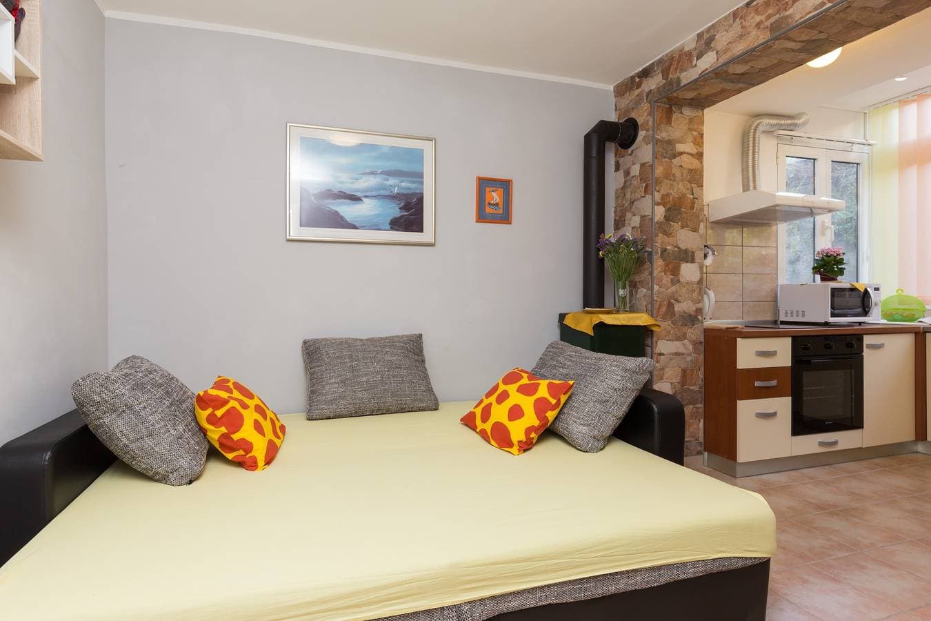 Foto 7 von 50: Apartment Lolo - Two Bedroom Apartment with Loggia and Street View
