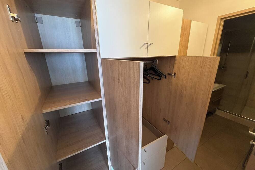 Foto 4 von 9: Urban cocoon with panoramic view - Balcony - Fully equipped