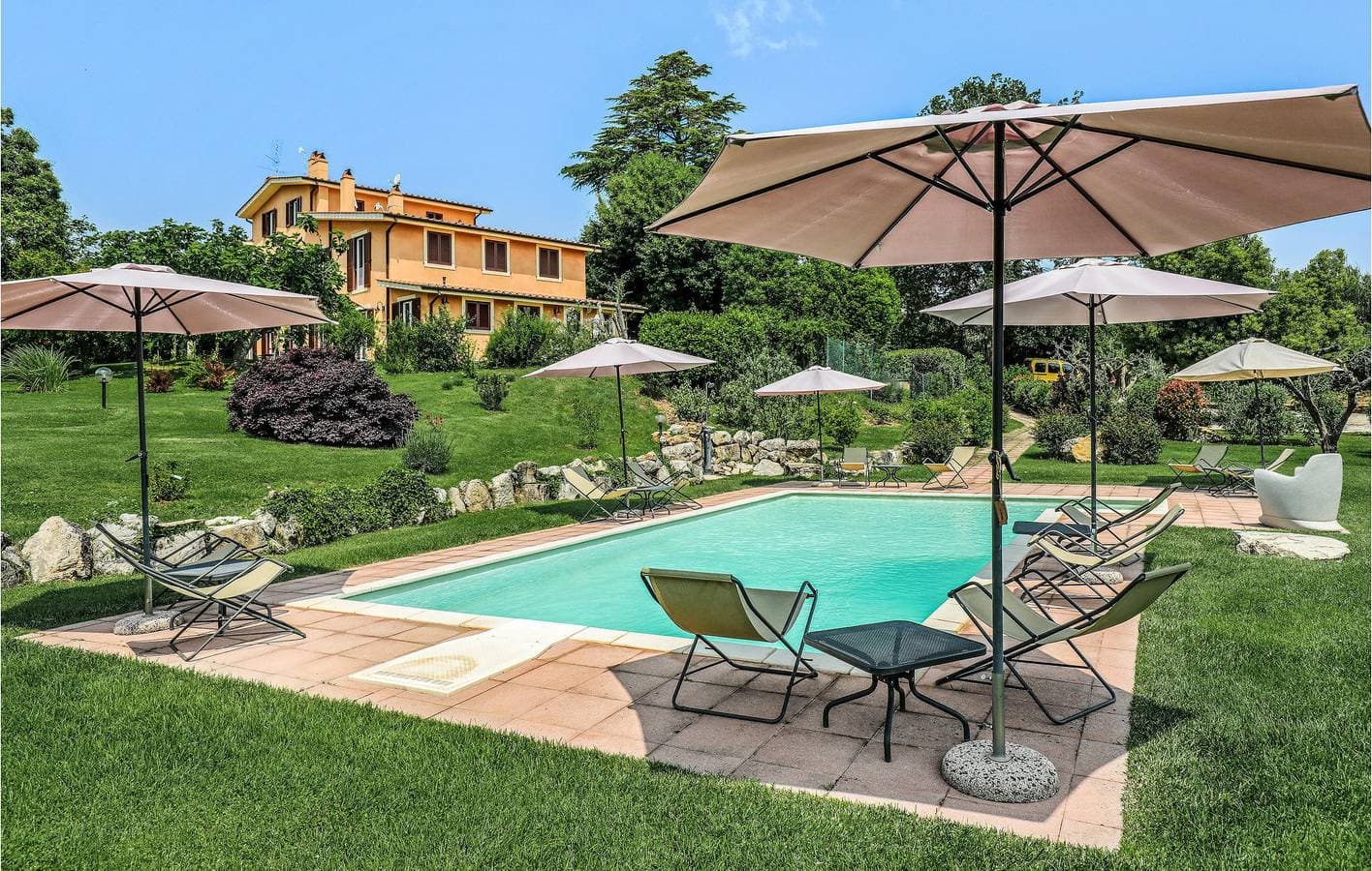 Foto 3 von 31: Gemütliche Ferienwohnung mit Pool, WLAN und Parkplatz, 2 km von Capranica entfernt