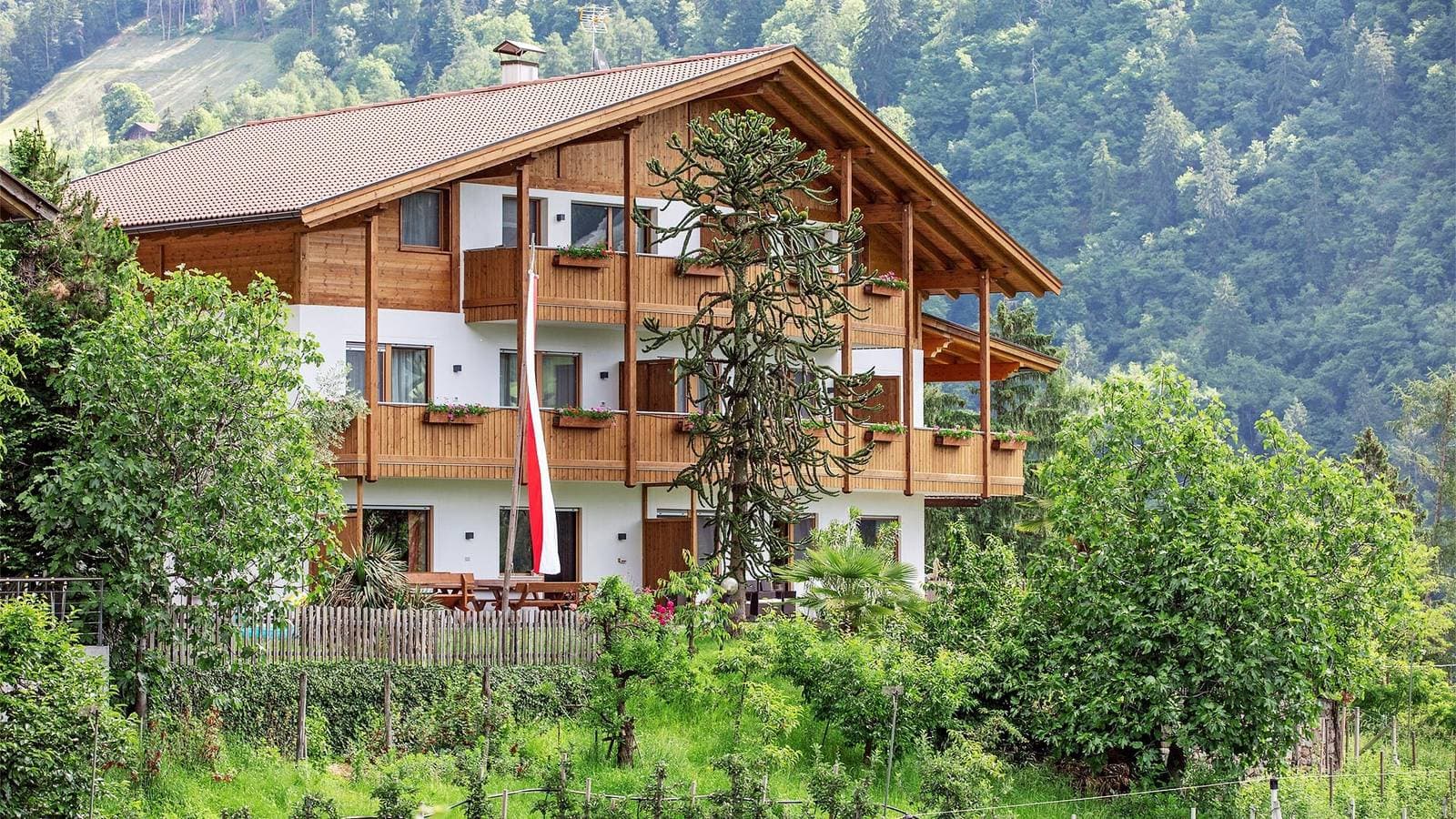 Foto 2 von 16: Apartment Innermoarhof Ifinger mit Bergblick, Gemeinschaftsgarten und WLAN