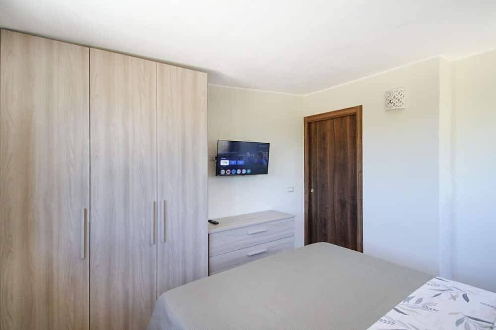 Foto 5 von 15: Il Rifugio sul Mare ist ein kleines, unabhängiges Haus, umgeben von einem duftenden Zitronengarten und nur 100 Meter vom Strand entfernt.Das Haus besteht aus einer voll ausgestatteten Küche, einem Badezimmer und einem gemütlichen Schlafzimmer mit Dopp