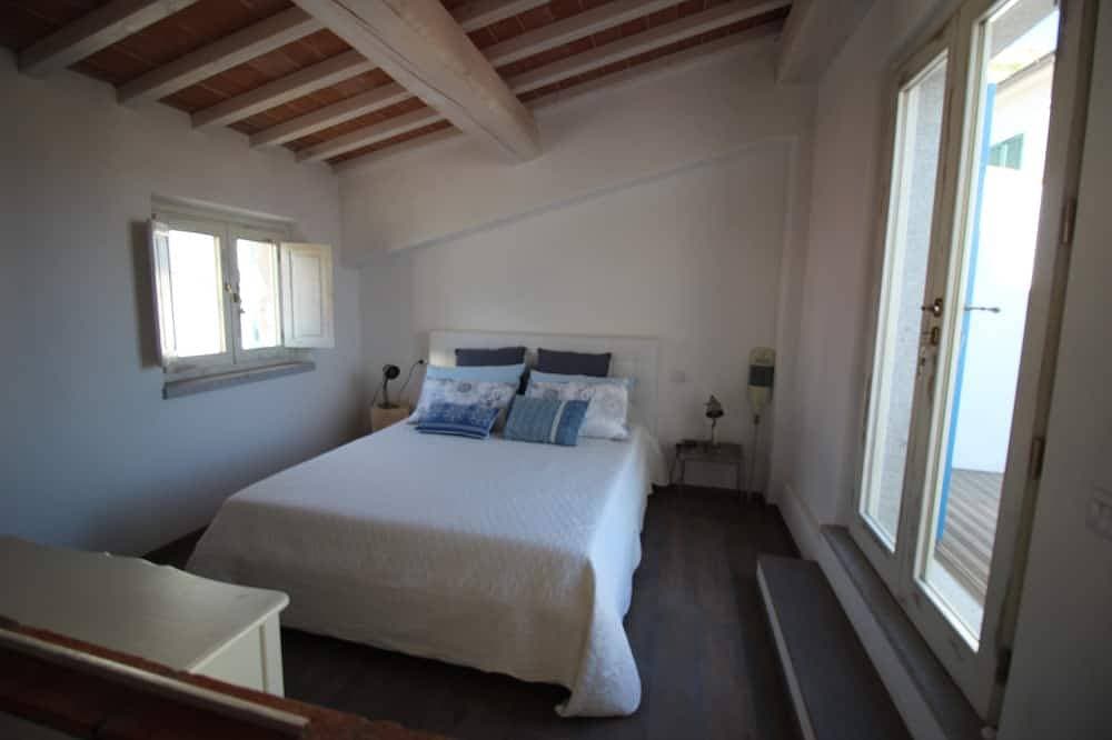Foto 3 von 30: Romantisches Ferienhaus an dem Sonnenküste 80 m vom Meer ro. Chiessi