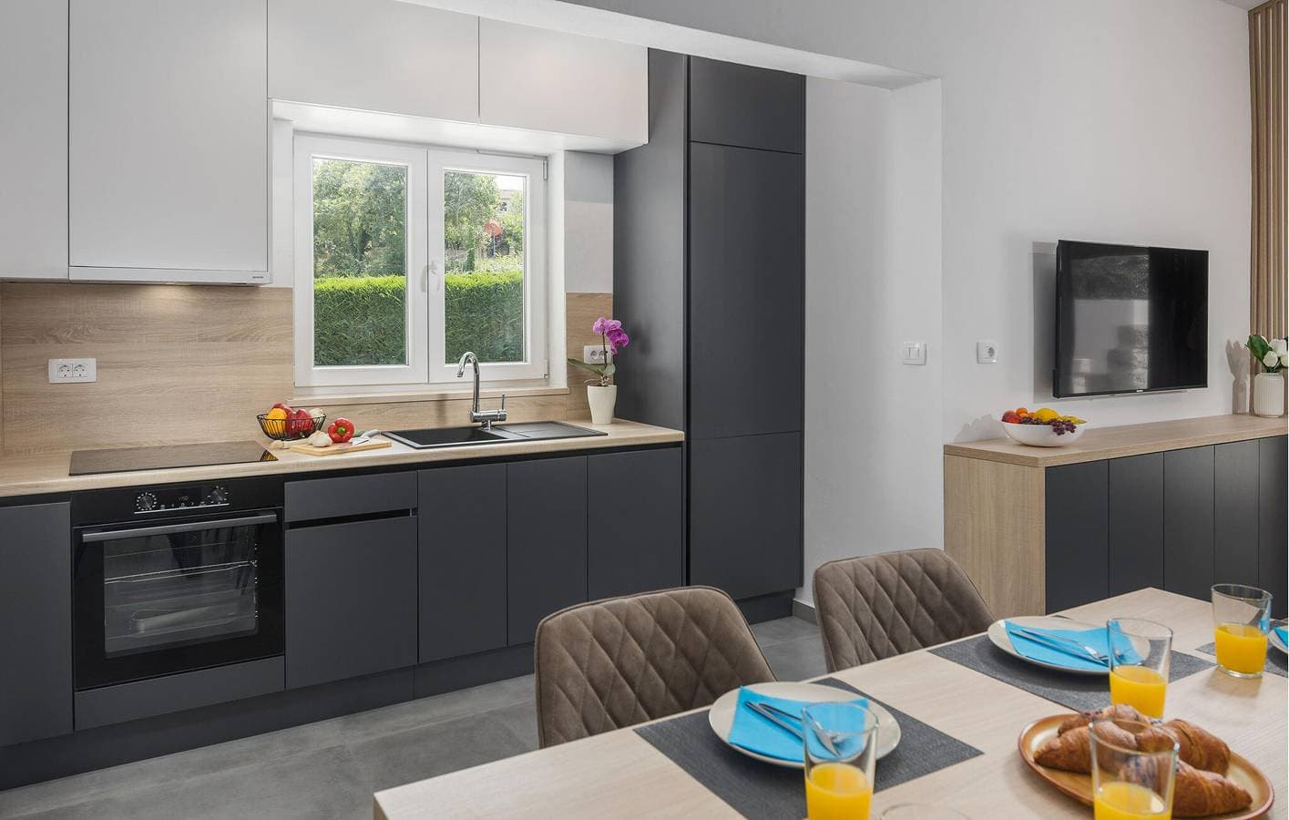 Foto 5 von 35: Charmante 75 m² große Wohnung mit Terrasse in der Nähe von Restaurants und dem Stadtzentrum