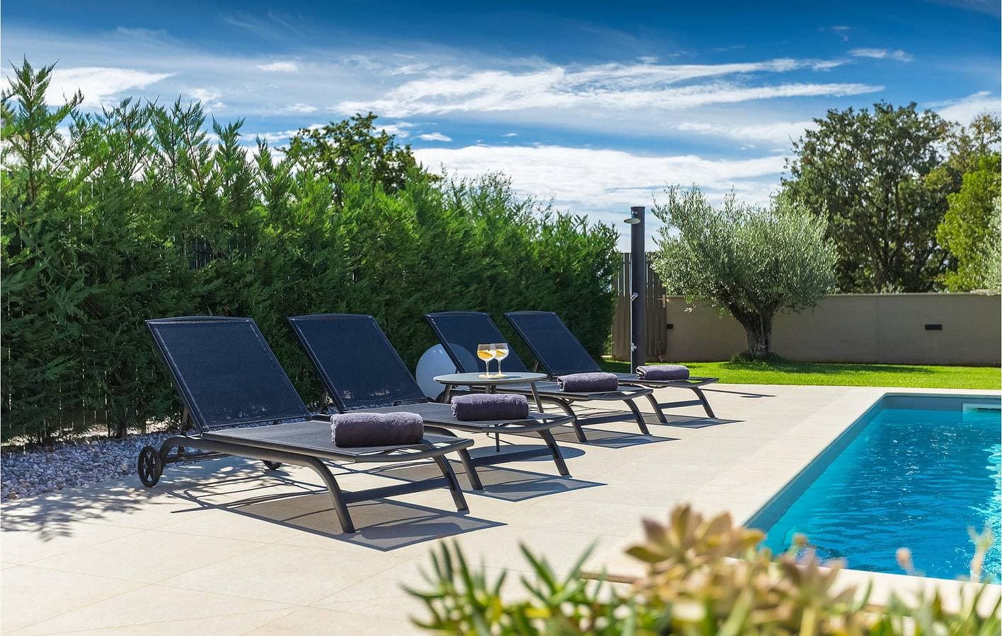 Foto 12 von 54: Geräumige 150 m² große Wohnung mit Pool, WLAN und in der Nähe von Sehenswürdigkeiten