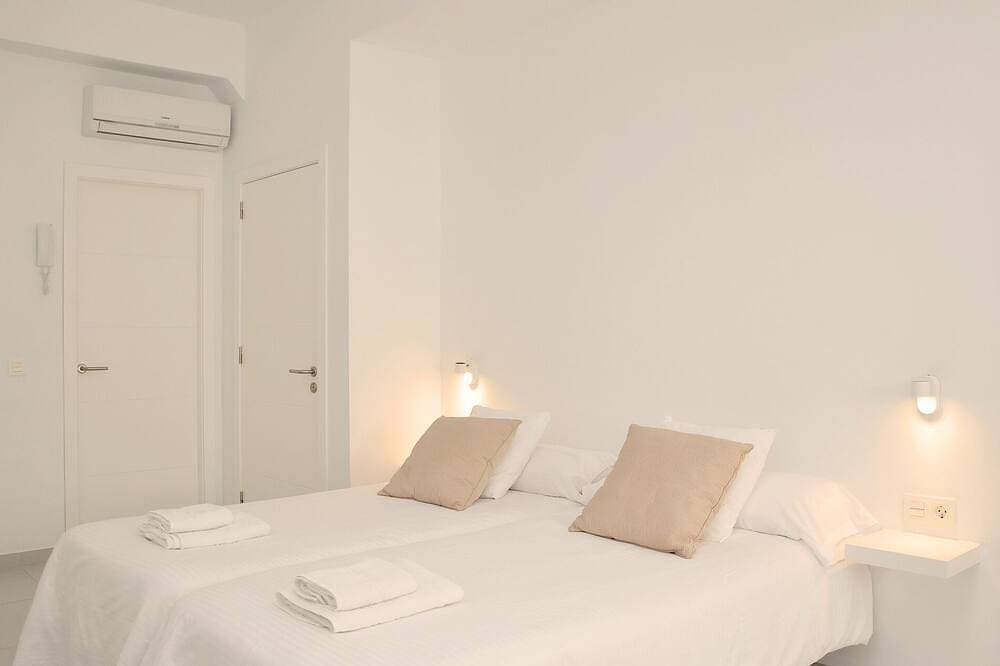 Foto 2 von 22: 30m2 distributed in cozy open and bright spaces.