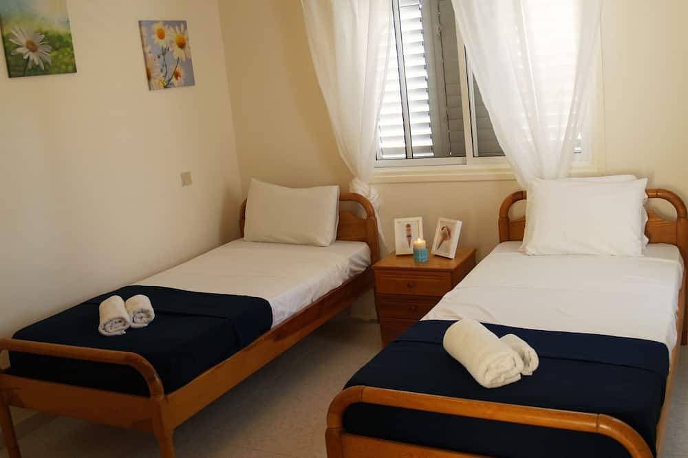 Foto 4 von 15: Villa Christina Bett Villa-BBQ-Free WIFI-Close Protaras Beach