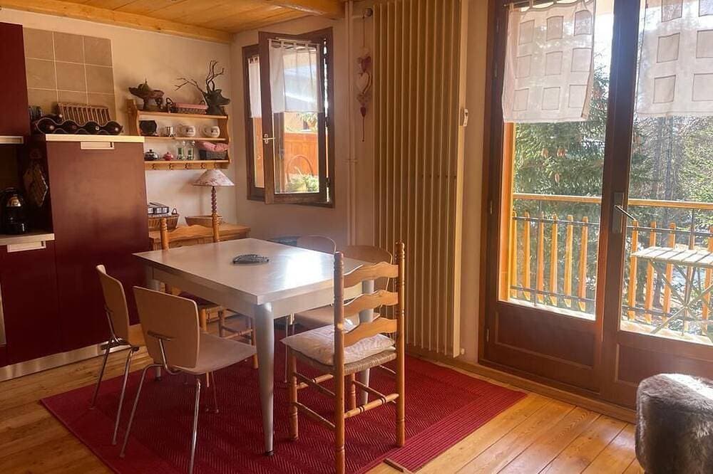Foto 8 von 10: Super Cosy Studio 33 M² - Sleeps 4 - Auron