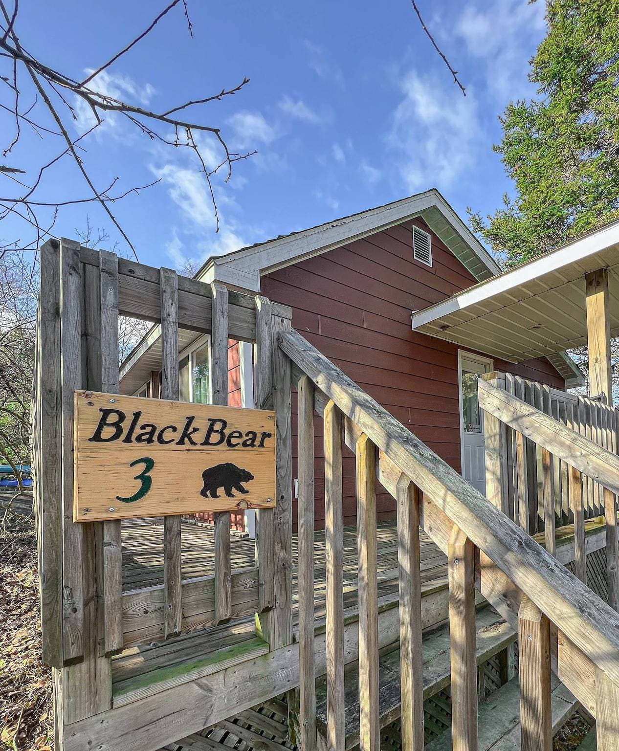 Foto 2 von 38: Black Bear Cottage im Ahmic Lake Resort