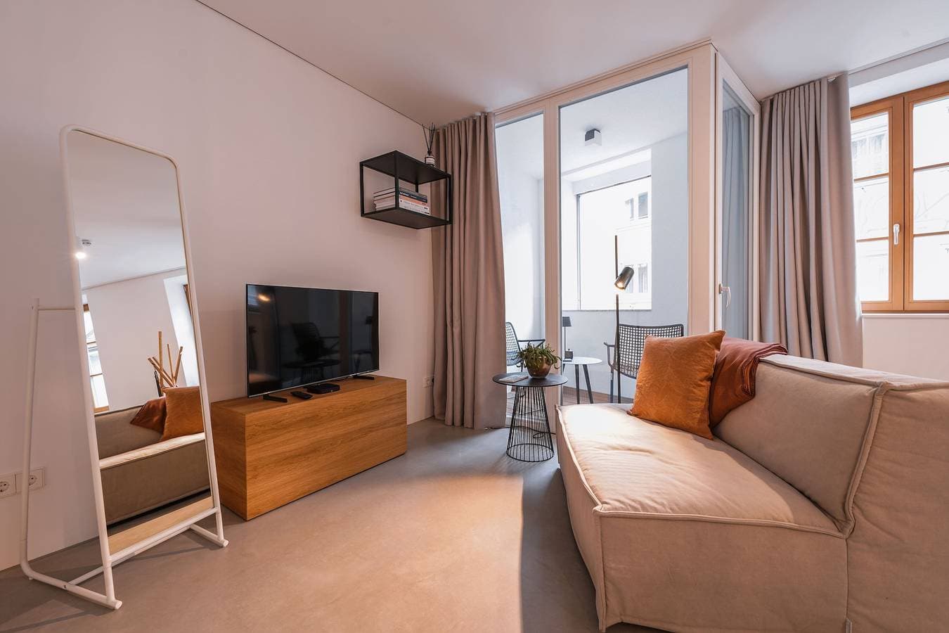 Foto 8 von 16: Apartment '2 Personen' mit überdachter Loggia im 2. Obergeschoss in unmittelbarer Seenähe