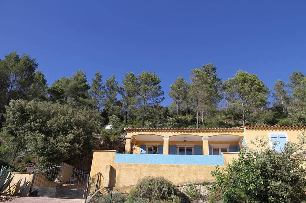 Foto 10 von 17: Air-conditioned villa with swimming pool Pets welcome