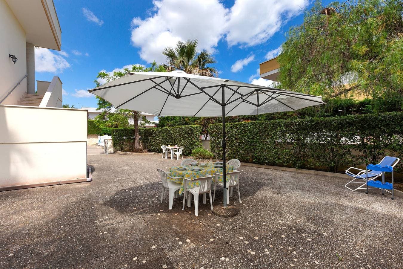 Foto 3 von 29: Ferienwohnung für 5 Personen mit Garten