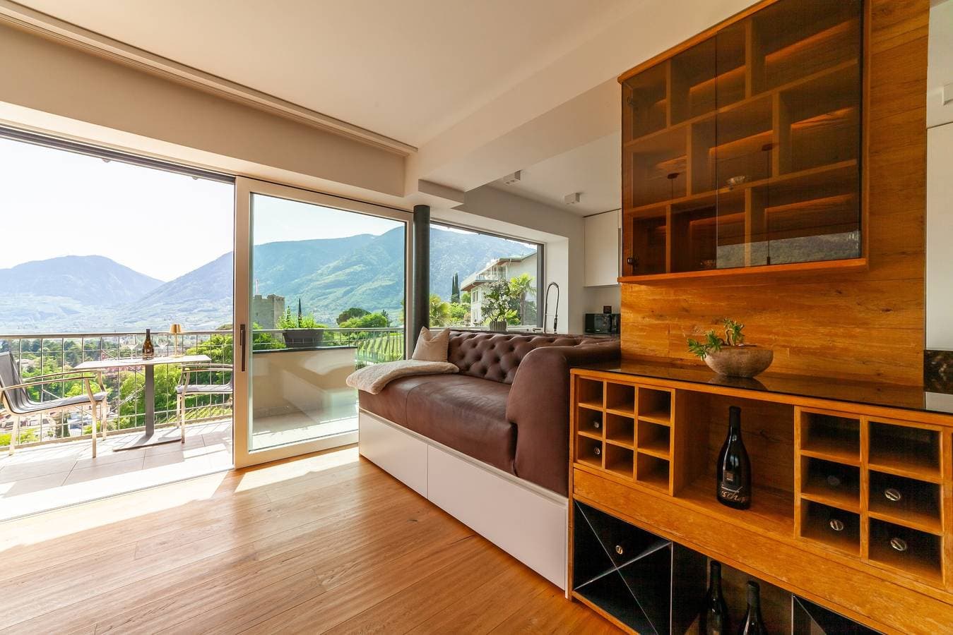 Foto 9 von 38: Ferienwohnung "Levita Living Anima" mit Bergblick und zwei sonnigen Balkonen