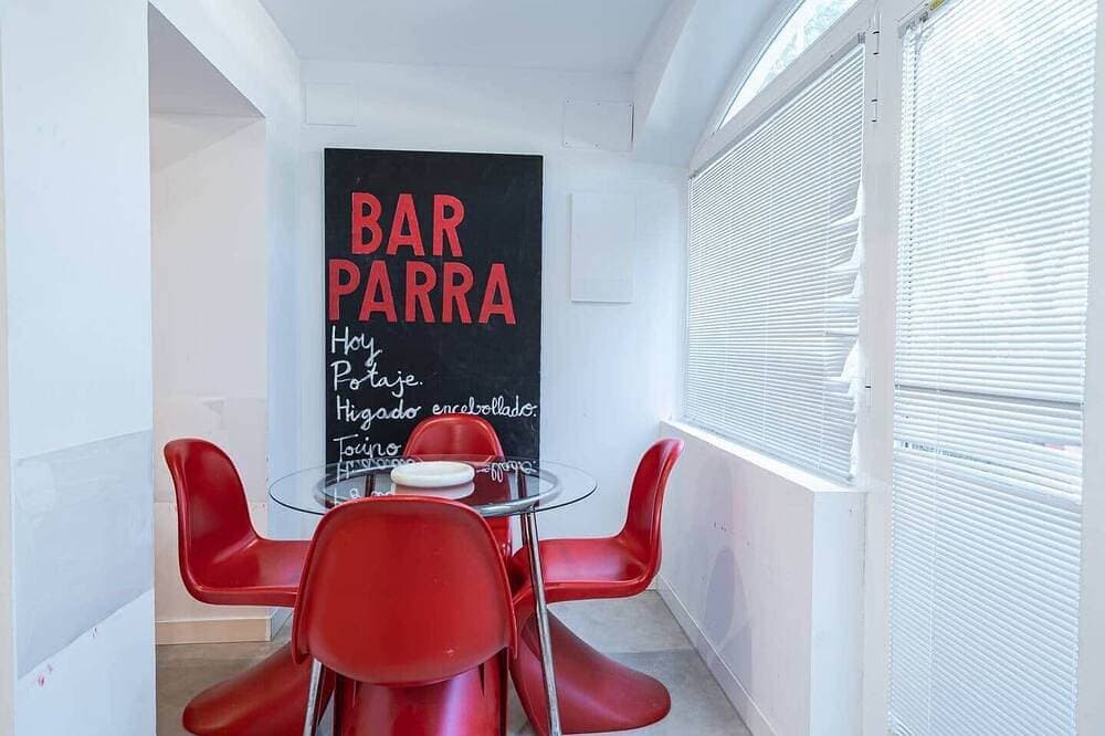Apartamento Recién Reformado en las 4 Torres + Ie 1