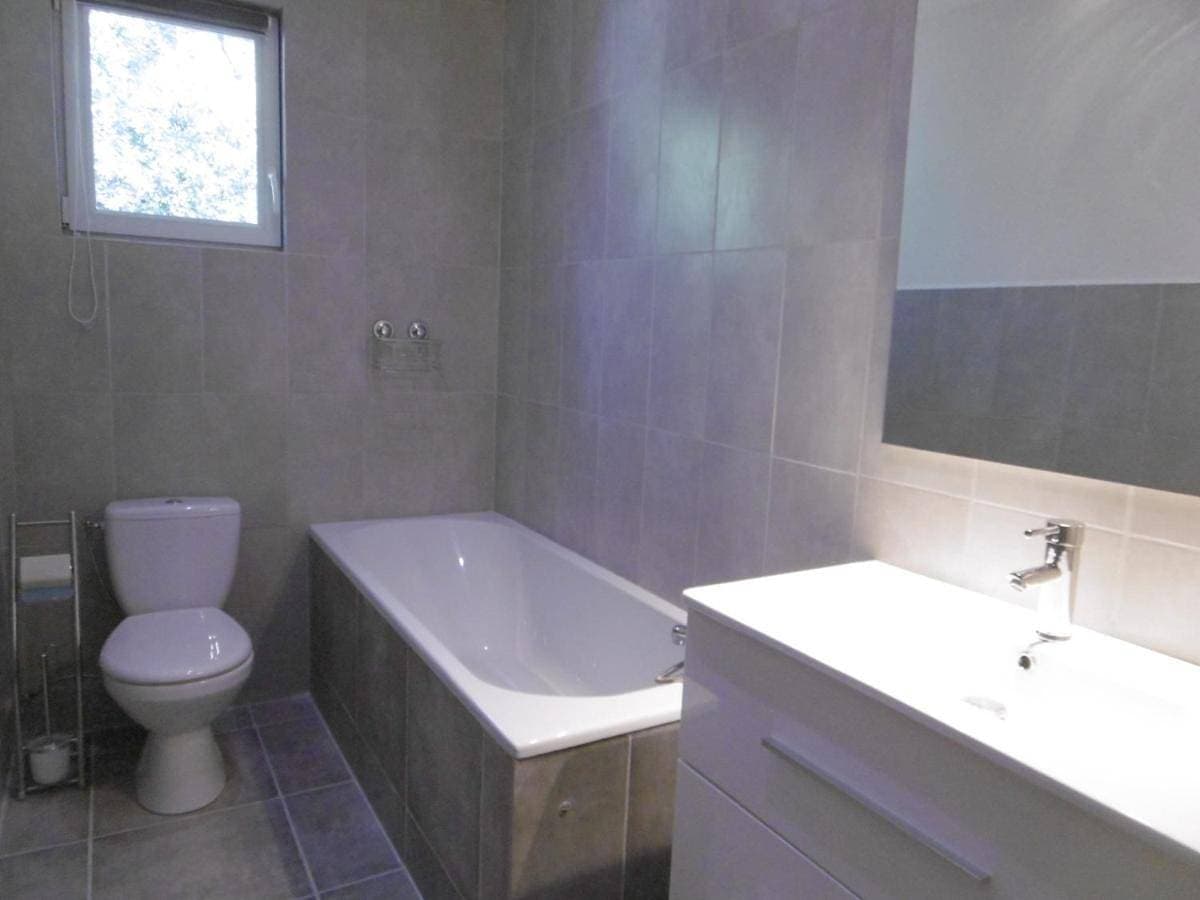 Foto 4 von 5: Double Room with Private Bathroom