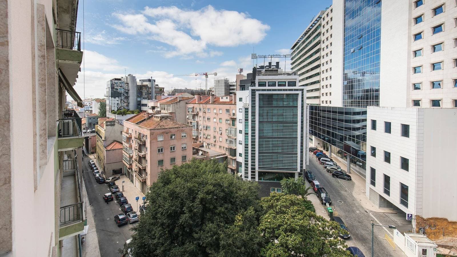 Foto 5 von 32: Charming Marquês Flat by LovelyStay