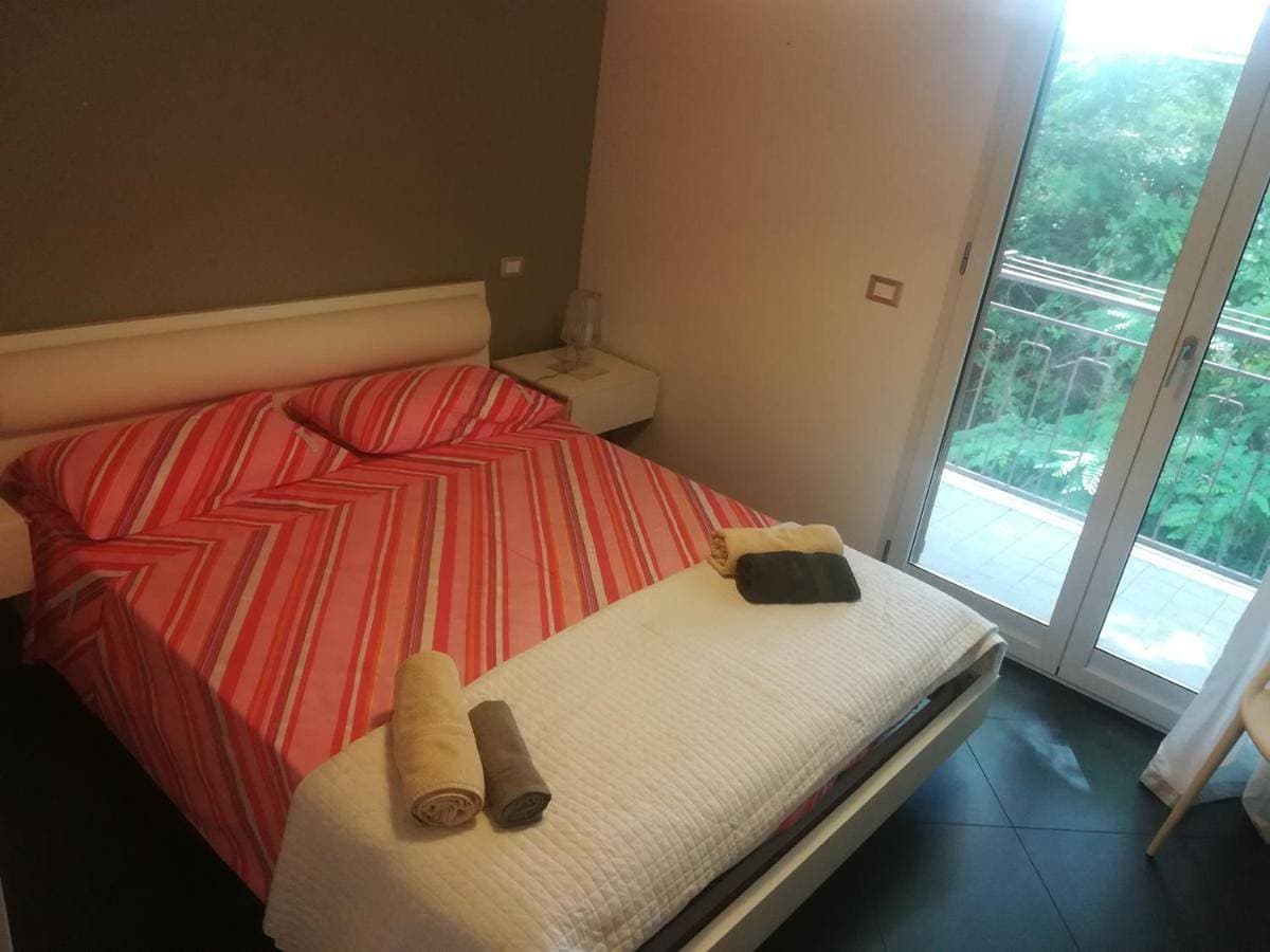 Foto 4 von 25: Two-Bedroom Apartment