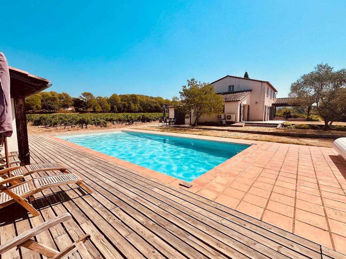 appartement avec piscine Pierrefeu 1
