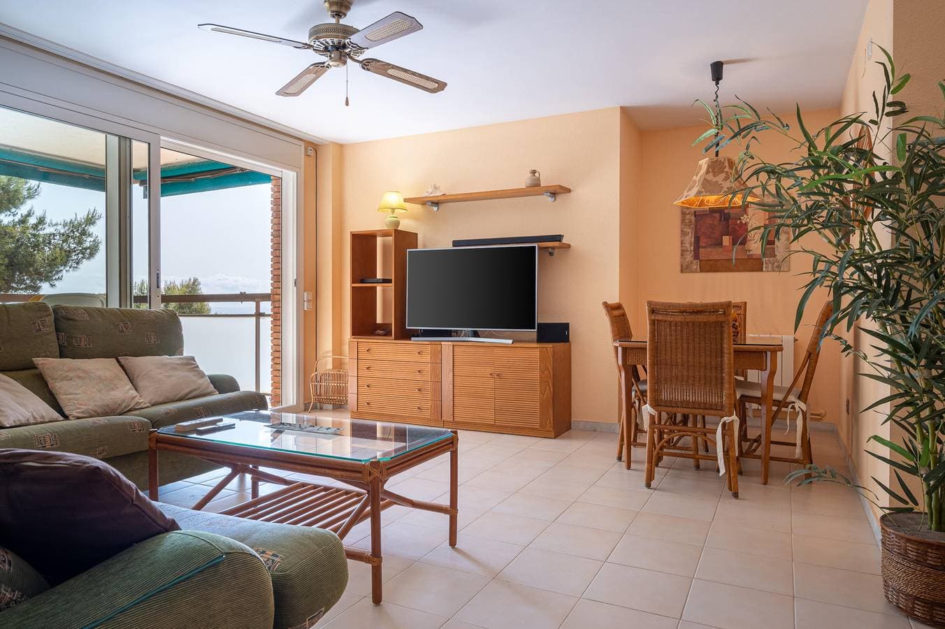 Foto 6 von 44: Ferienwohnung für 6 Personen mit Garten