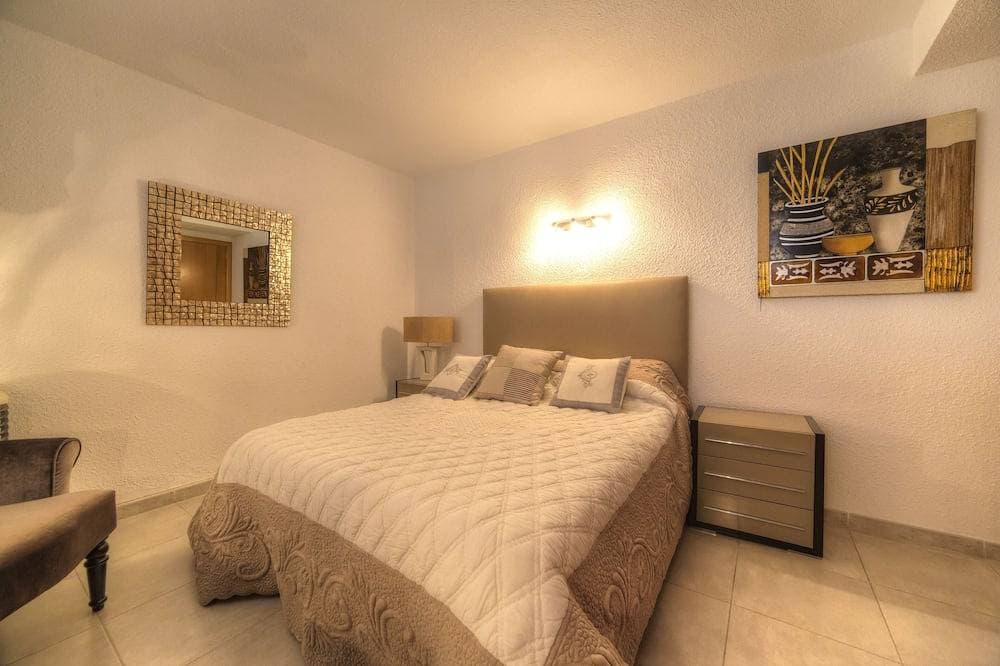 Foto 8 von 30: Luxury Apartment, High-Speed Wi-Fi, Sunny Terrace, Heated Pool, Marazul