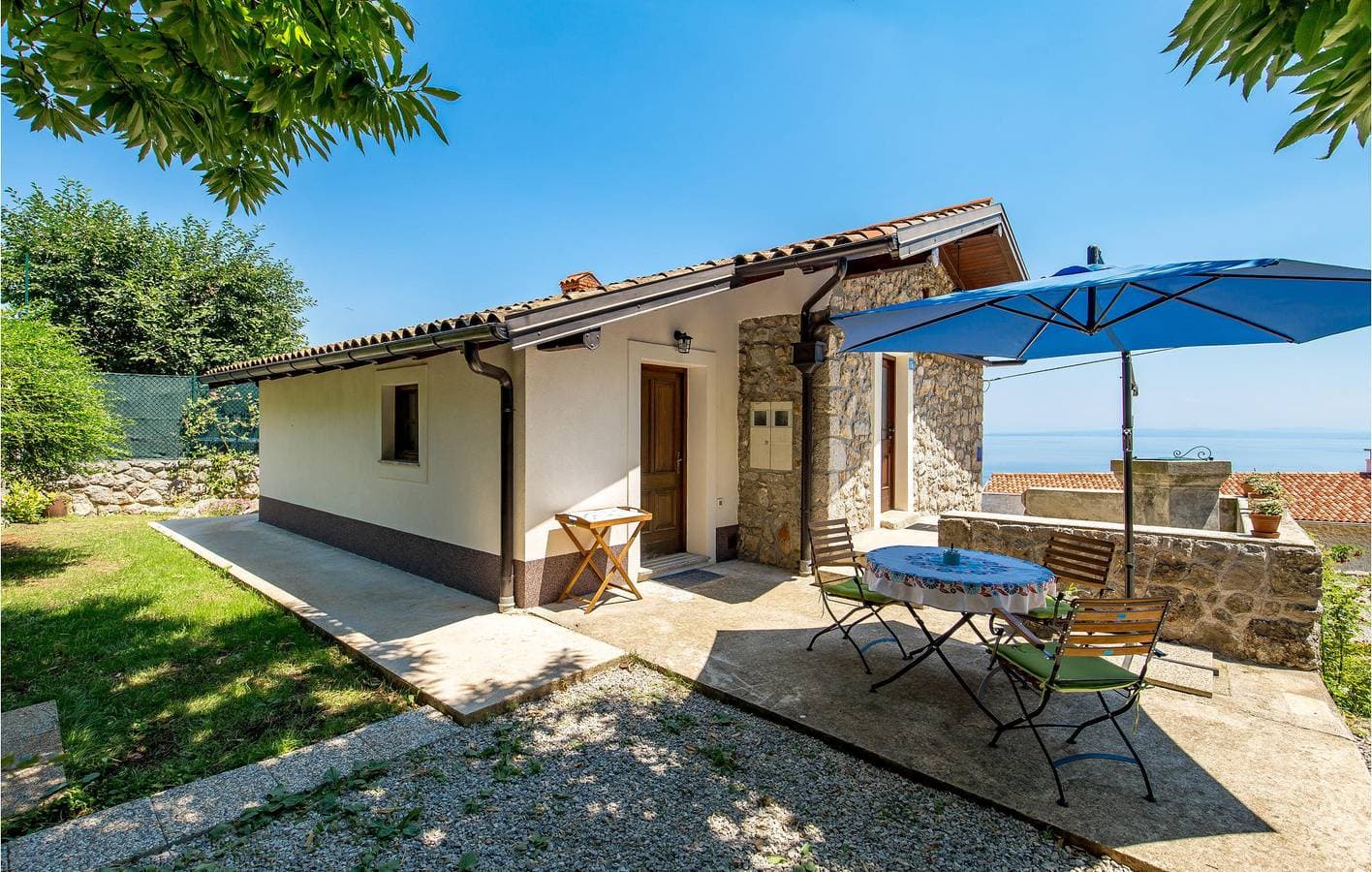 Foto 2 von 46: Gemütliches Apartment mit Meerblick, Terrasse, WLAN und Parkplatz – 1,5 km vom Strand entfernt