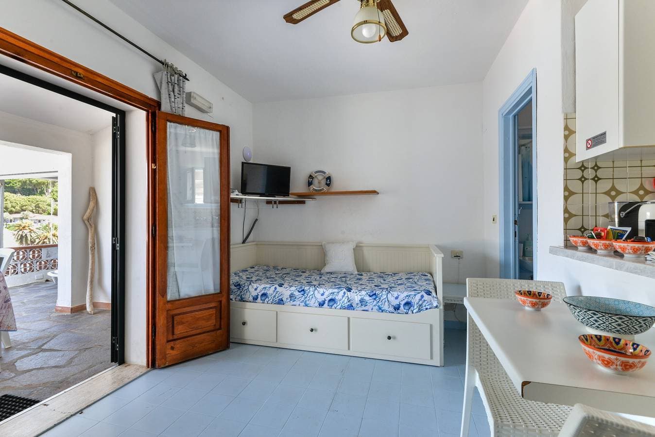 Foto 8 von 19: Ferienwohnung 'Villa Oda - Bilocale Sul Mare' mit Meerblick, WLAN und Klimaanlage