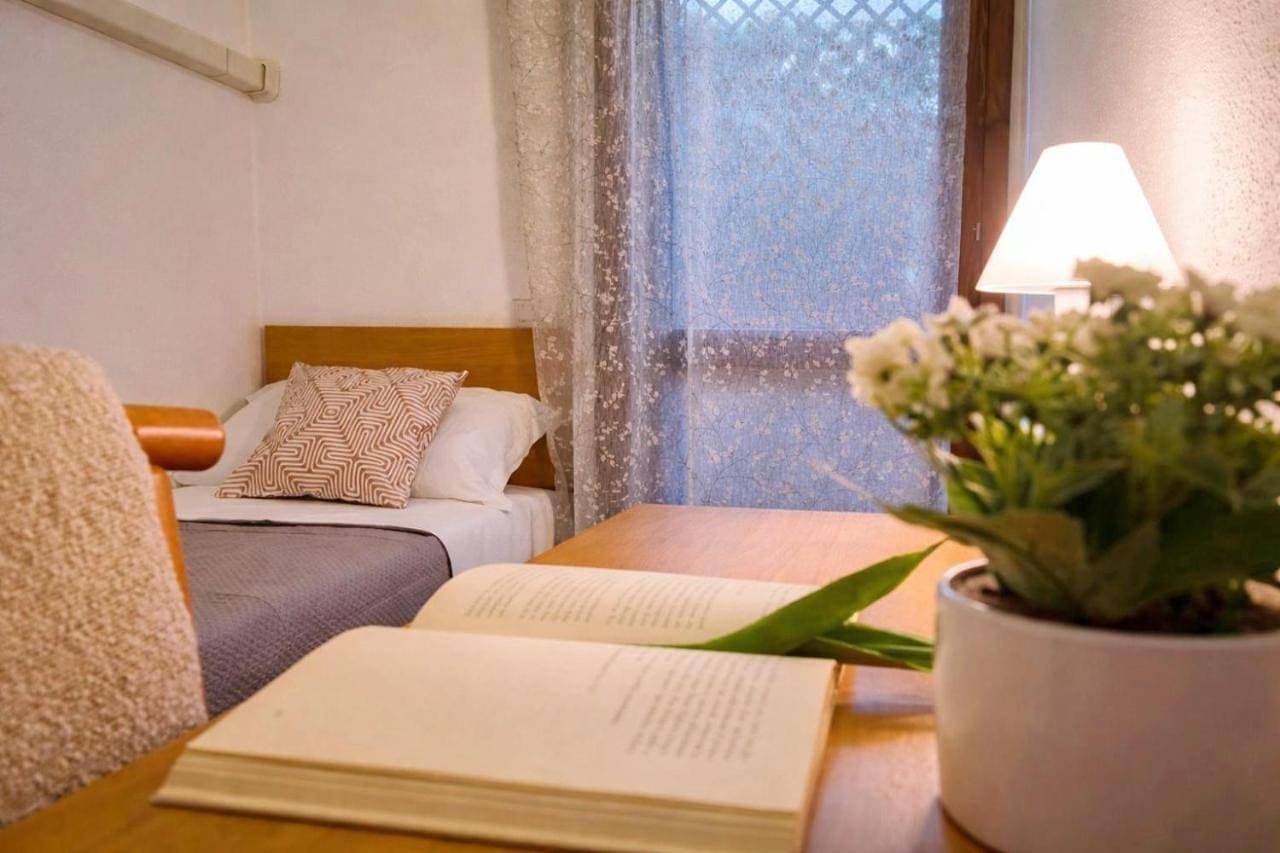 Foto 4 von 13: Two-Bedroom Apartment