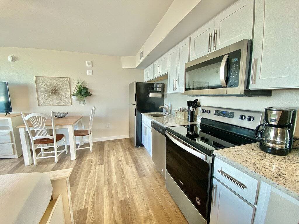 Foto 9 von 12: Sandcastle Condominiums Unit 410