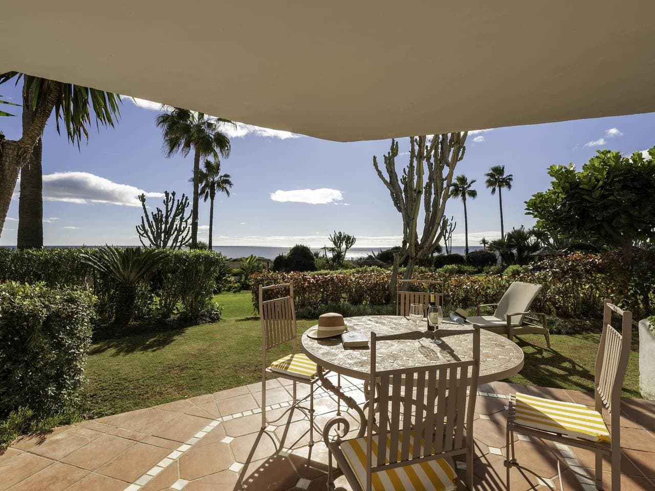Foto 3 von 25: Luxuswohnung am Strand von Estepona