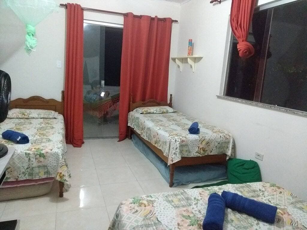 Foto 9 von 15: Cosy Beach House 2 Schlafzimmer 1 Suite w / Luft