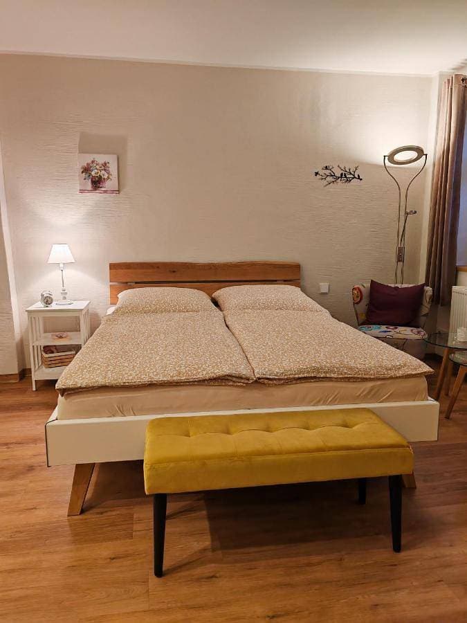 Foto 4 von 9: Double Room with Private Bathroom
