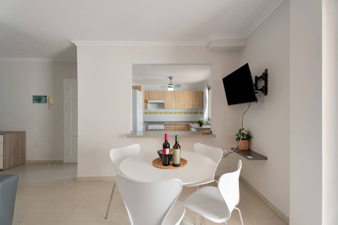 Foto 4 von 28: Ferienwohnung 'Ático Bellavista Alcalá' mit Privatterrasse und WLAN