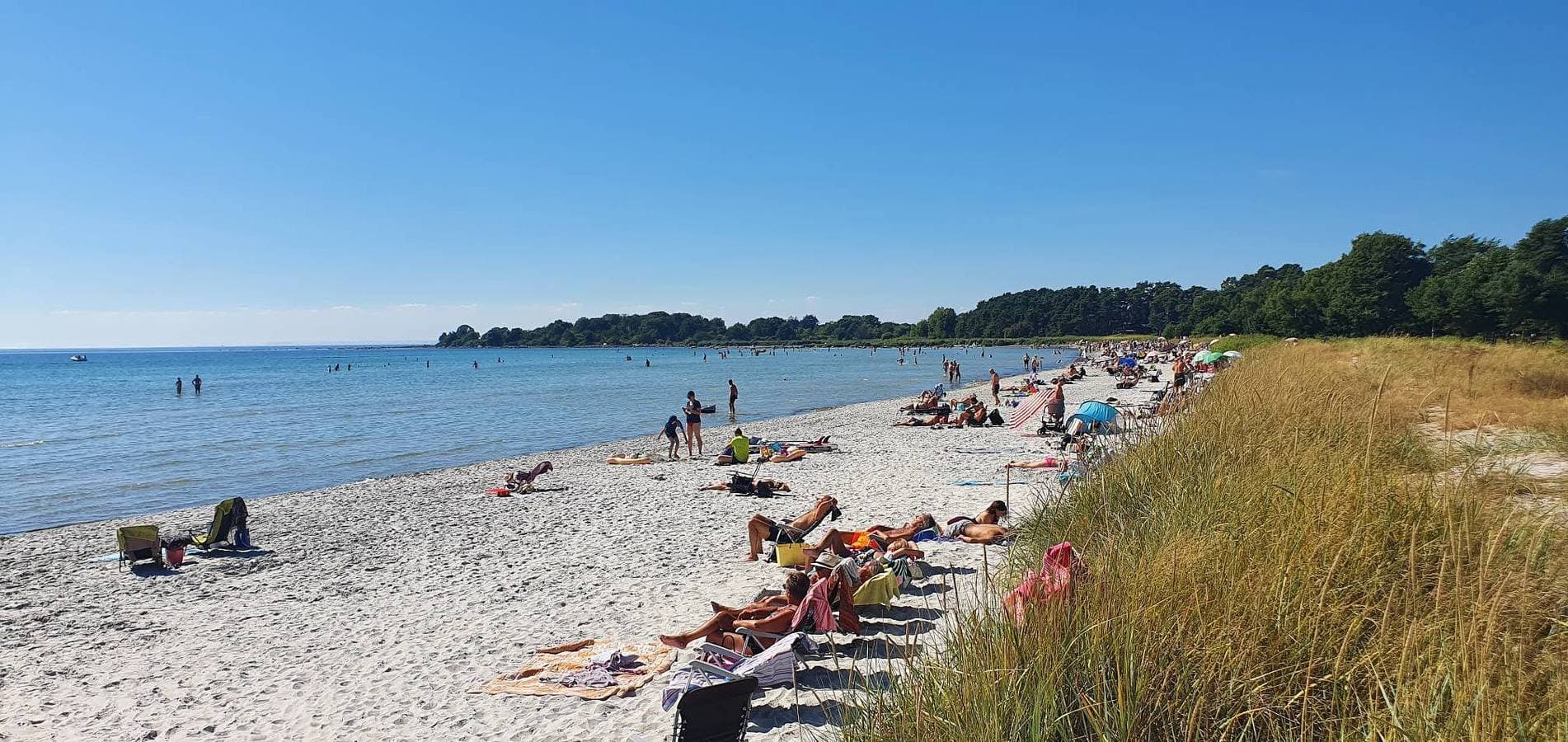 Herrlicher Sommerort direkt am Strand! 1