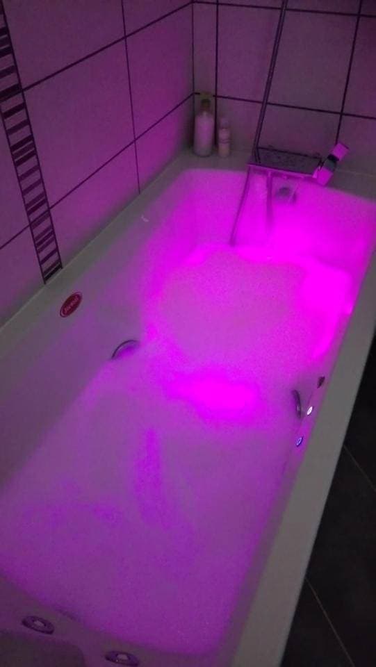 Foto 13 von 14: Suite with Hot Tub