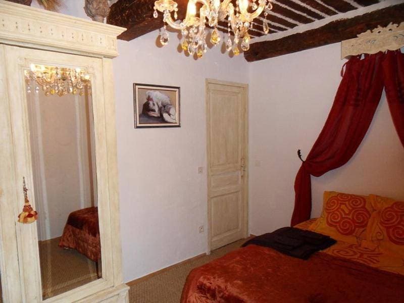 Foto 6 von 9: Double Room bed and breakfast