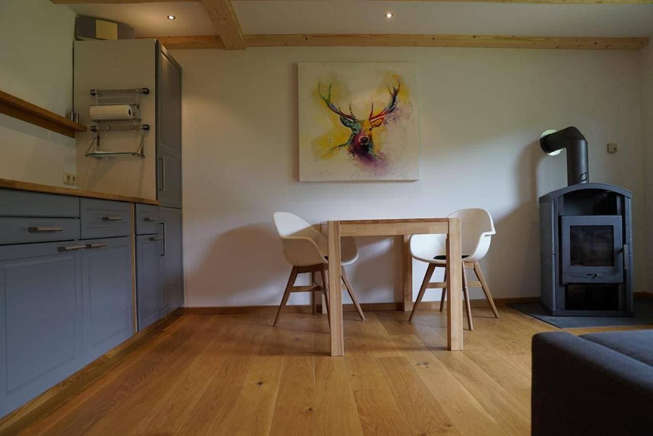Ruhiges Ferienhaus am Waldrand mit Sauna und Kamin - Hellaberg II 1