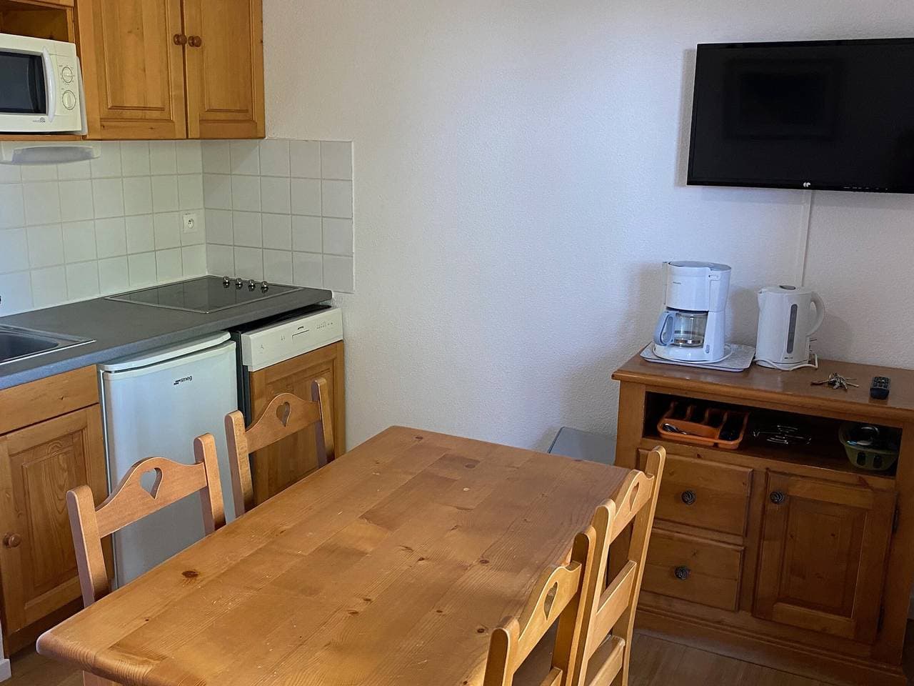 Foto 7 von 15: Zwei ruhige Zimmer mit Pool in Super-Besse