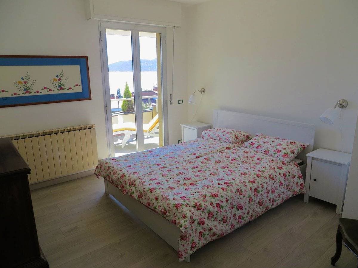 Foto 13 von 19: Selva 1 lake view apartment in Ghiffa with pool