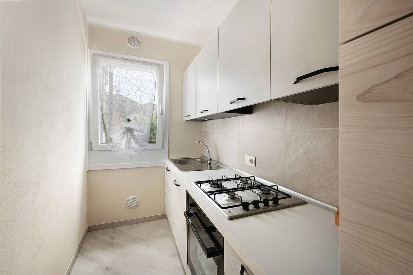 Foto 11 von 18: Ferienwohnung "Casa Vera Aurora" mit privatem Gartenblick und Wi-Fi