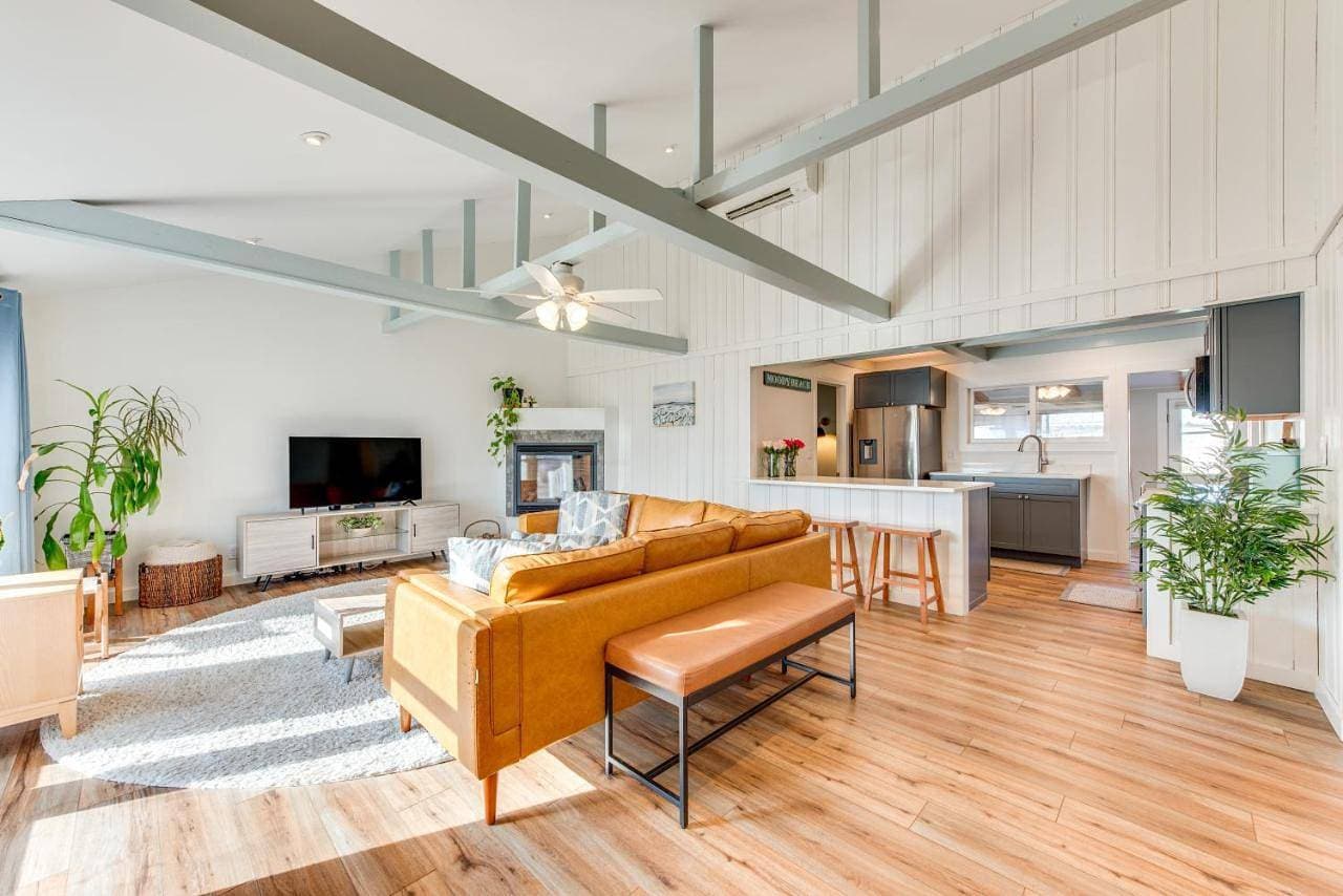Beautiful Wells Cottage: Steps to Moody Beach! 1
