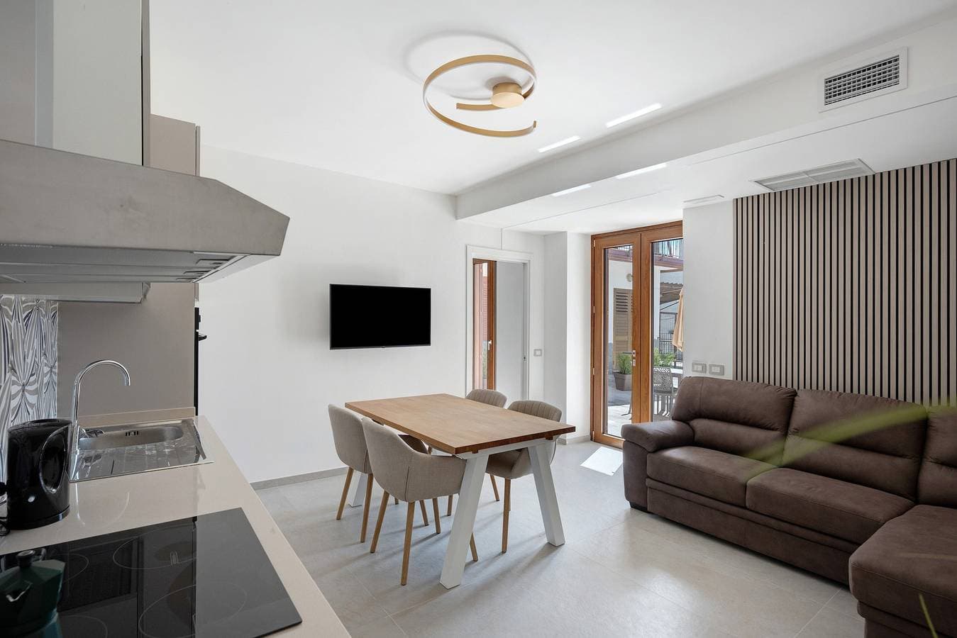 Foto 3 von 23: Suite La Camelia mit Bergblick, WLAN und Klimaanlage